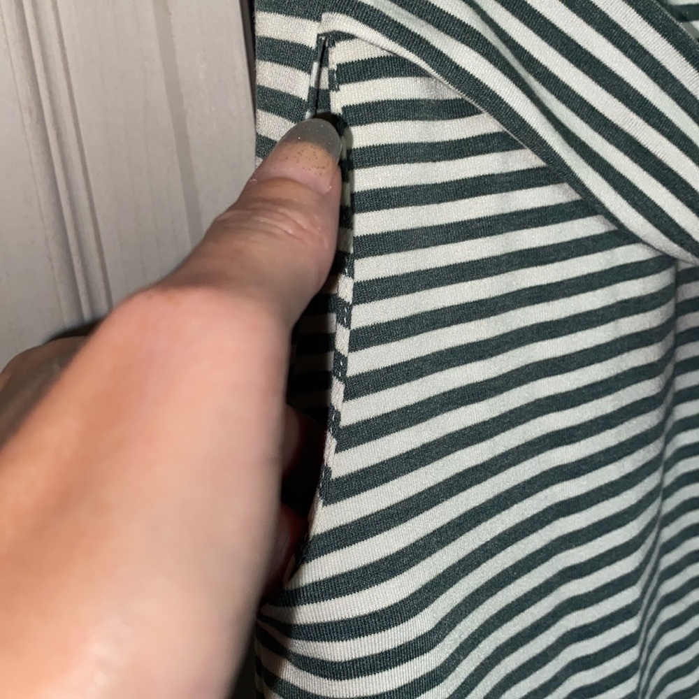 Amazon S Dress - Picture 2 of 6